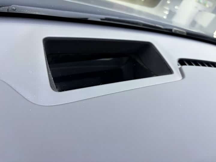 Фото 9 - Nio Onvo L60