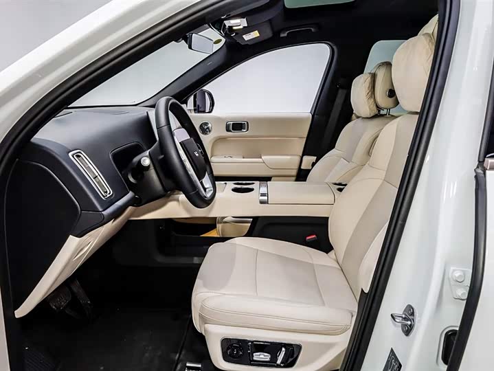 Фото 9 - LiXiang L9