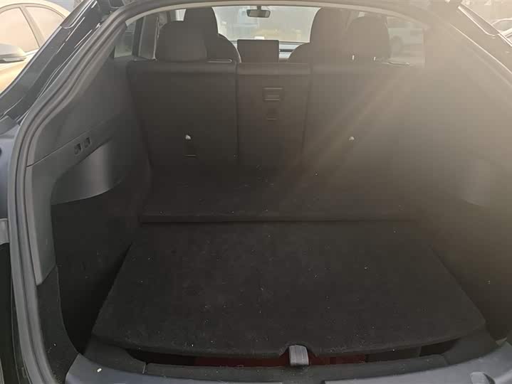 Фото 4 - Tesla Model Y