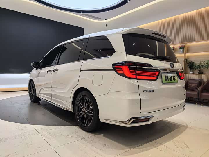 Фото 6 - Honda Odyssey