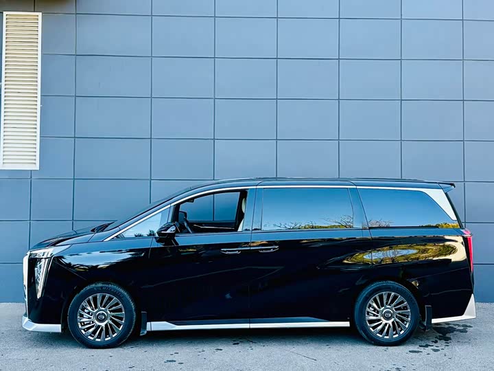 Фото 4 - GAC Trumpchi M8