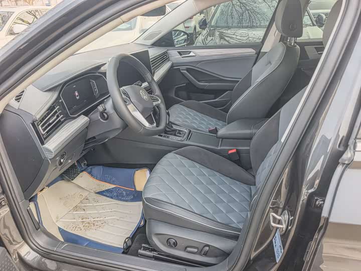 Фото 4 - Volkswagen Sagitar L