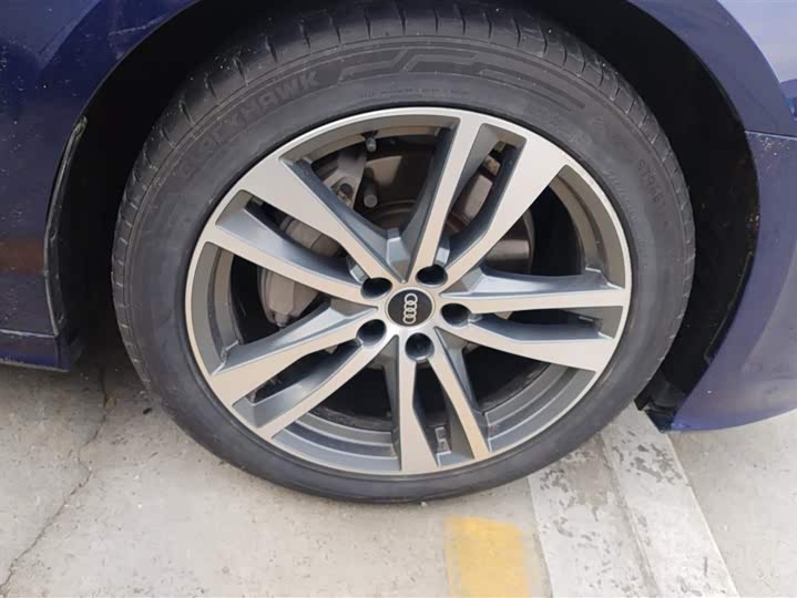 Фото 6 - Audi A6