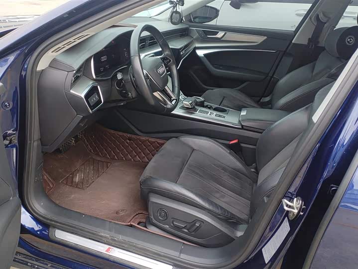 Фото 9 - Audi A6