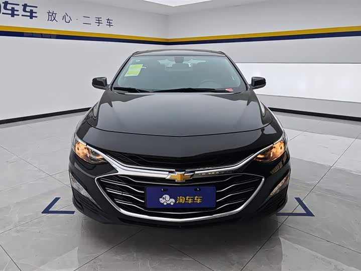 Фото 2 - Chevrolet Malibu XL