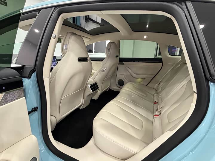 Фото 6 - Luxeed S7