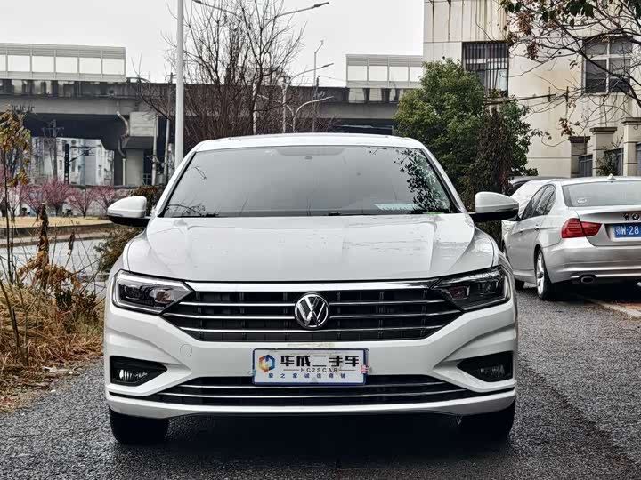 Фото 2 - Volkswagen Sagitar L