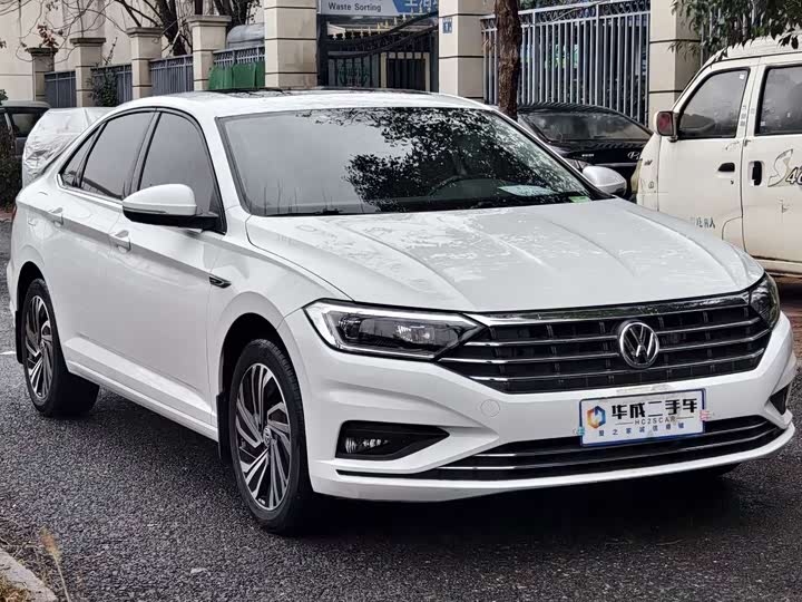 Фото 4 - Volkswagen Sagitar L