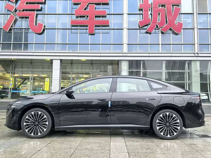 Фото 5 - Nissan N7