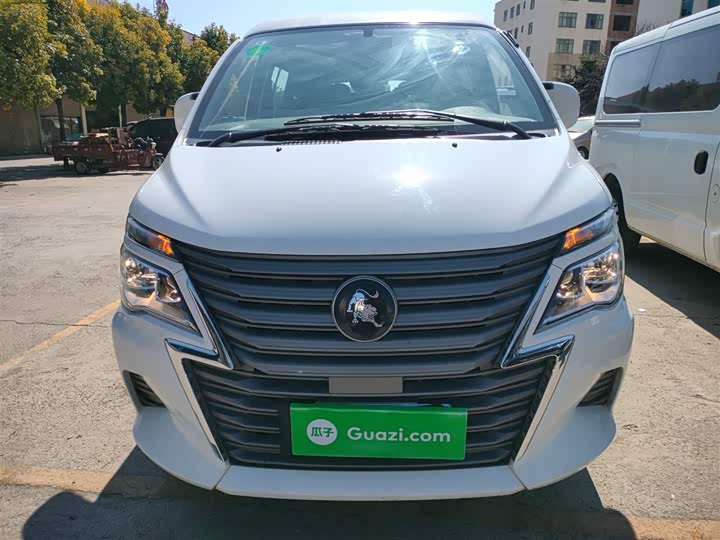 Фото 3 - Dongfeng Forthing Lingzhi M5