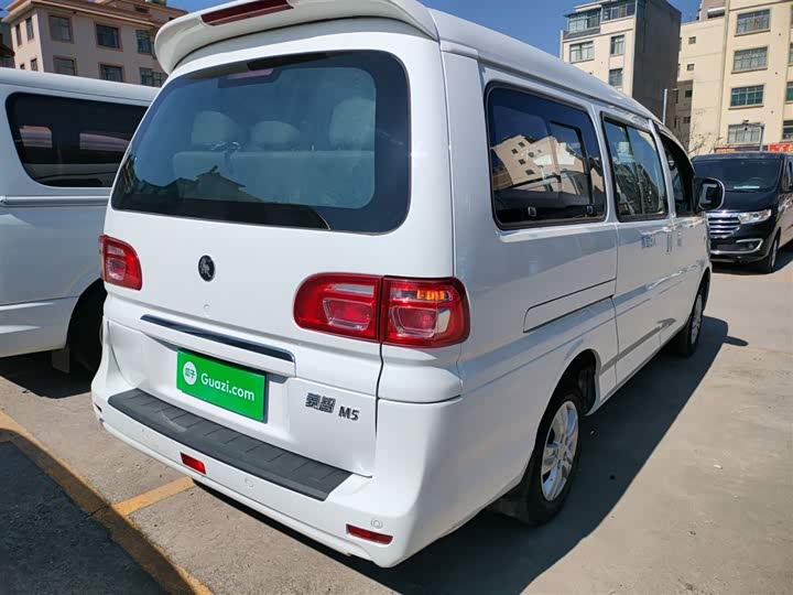 Фото 6 - Dongfeng Forthing Lingzhi M5