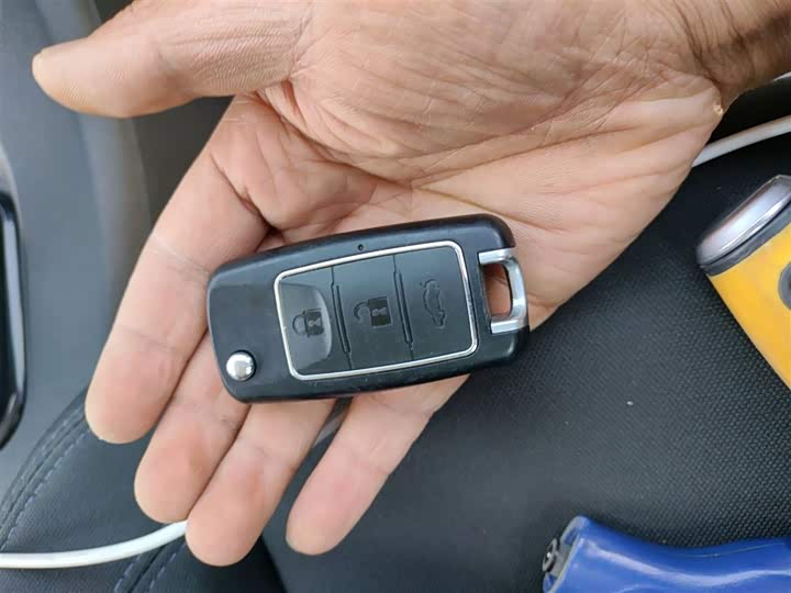 Фото 8 - Dongfeng Forthing Lingzhi M5