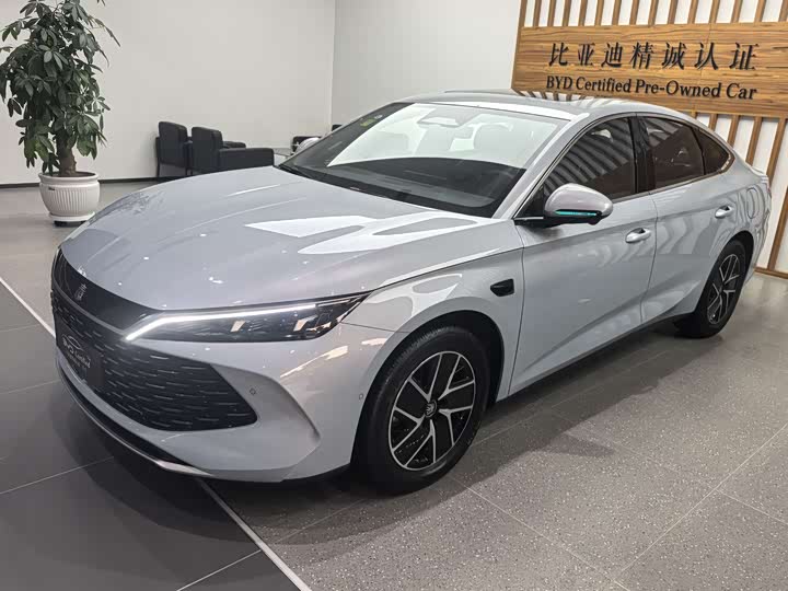 Фото 1 - BYD Qin L