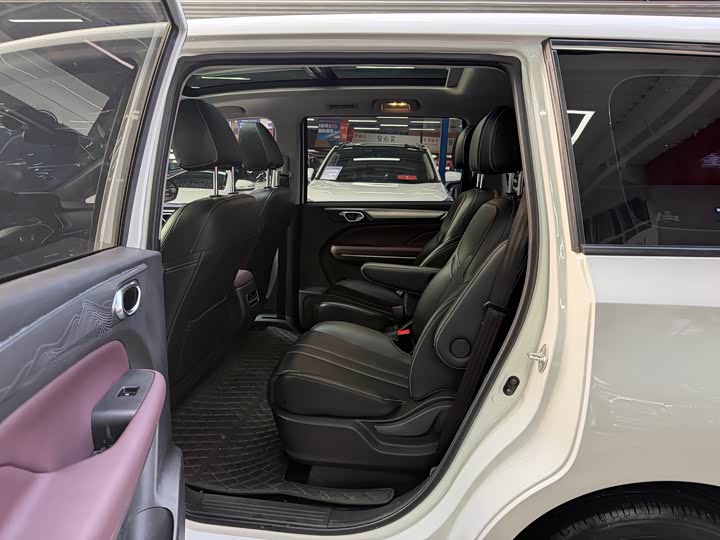 Фото 8 - GAC Trumpchi M6