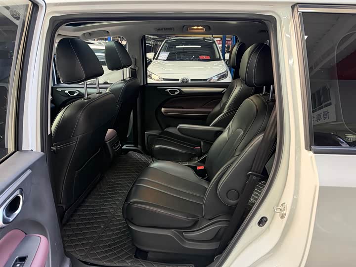 Фото 9 - GAC Trumpchi M6