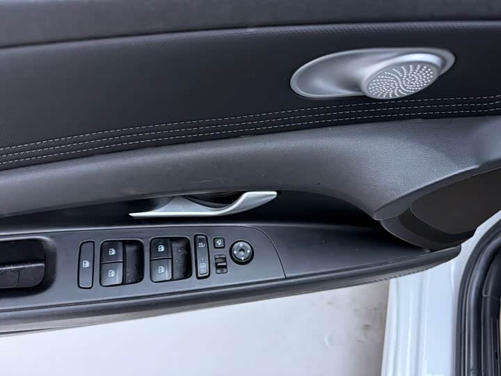 Фото 7 - Hyundai Elantra N line