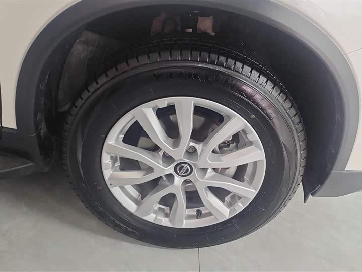 Фото 6 - Nissan X-Trail