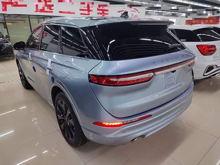 Фото 5 - Lincoln Corsair