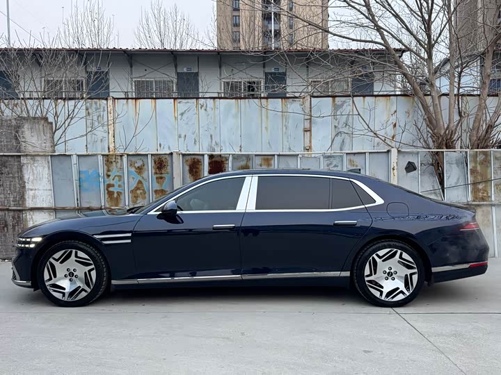 Фото 4 - Genesis G90