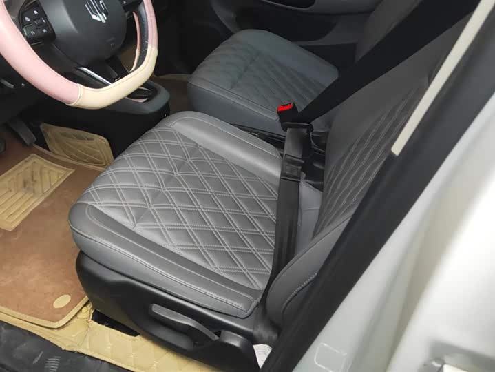 Фото 9 - Leapmotor T03