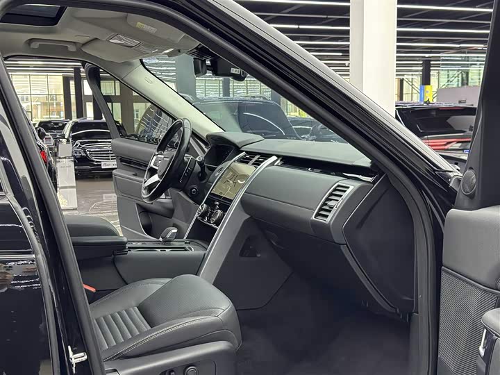 Фото 8 - Land Rover Discovery