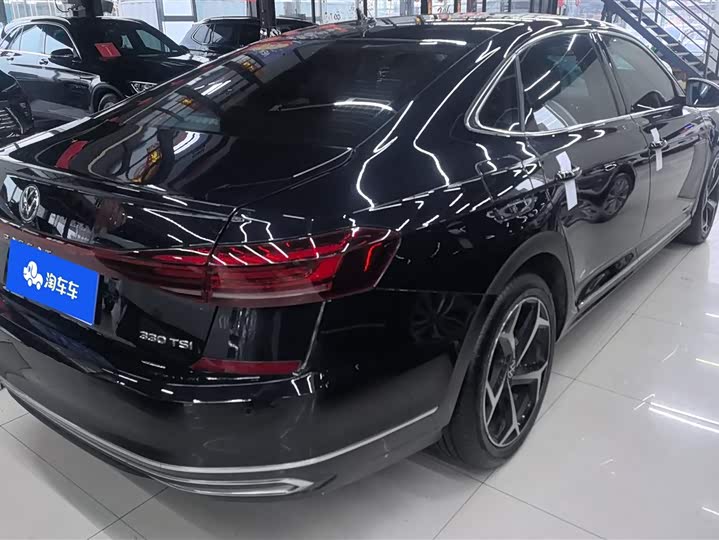 Фото 3 - Volkswagen Passat