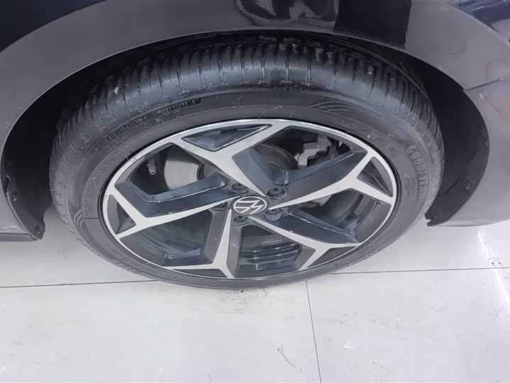 Фото 6 - Volkswagen Passat