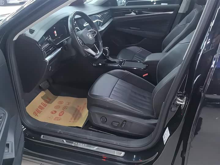 Фото 9 - Volkswagen Passat