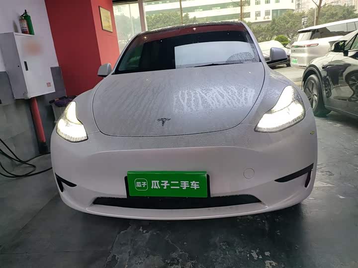 Фото 3 - Tesla Model Y