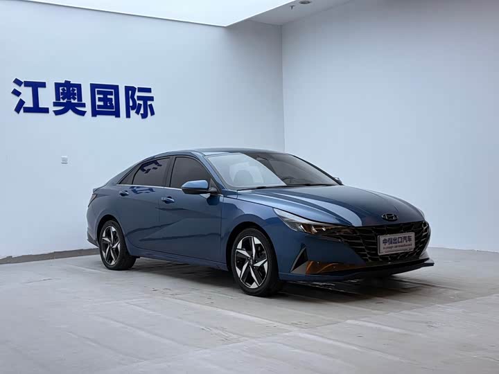 Фото 3 - Hyundai Elantra N line