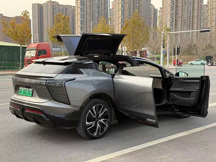 Фото 8 - HiPhi X