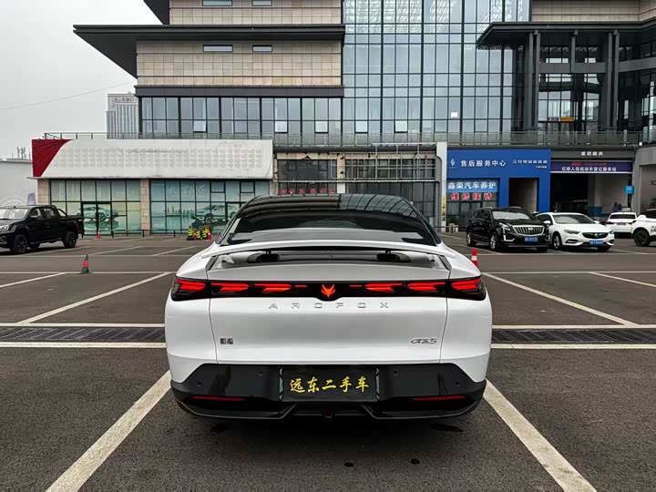 Фото 8 - BAIC Arcfox Alpha S5