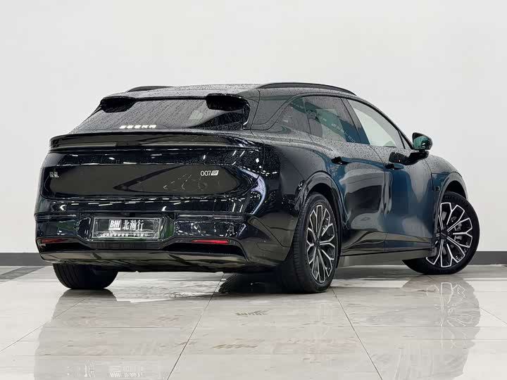 Фото 6 - Zeekr 007 GT