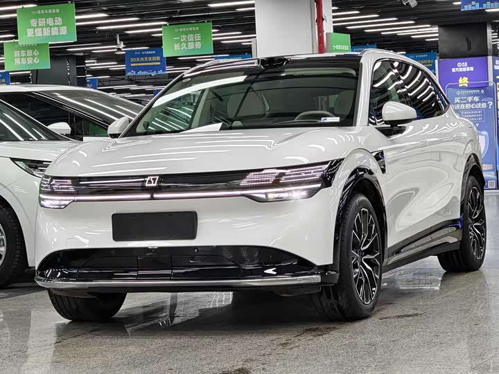 Фото 1 - Zeekr 7X