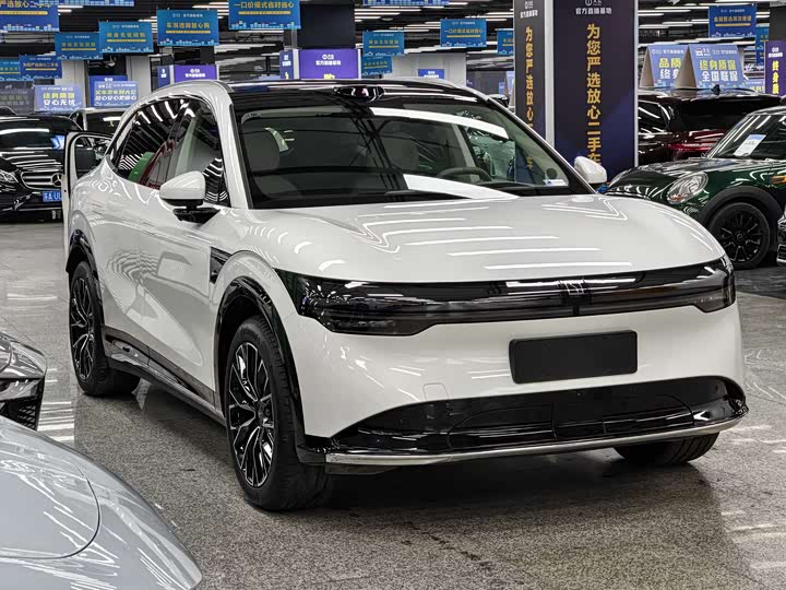 Фото 3 - Zeekr 7X