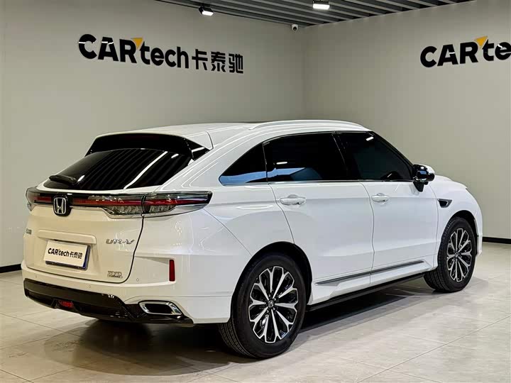 Фото 4 - Honda UR-V