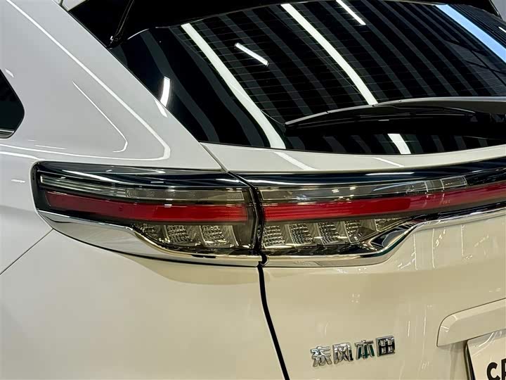 Фото 9 - Honda UR-V