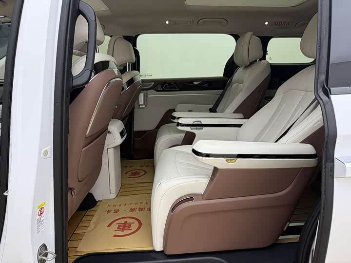 Фото 8 - BYD Xia