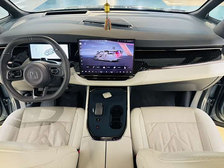 Фото 4 - Zeekr 009