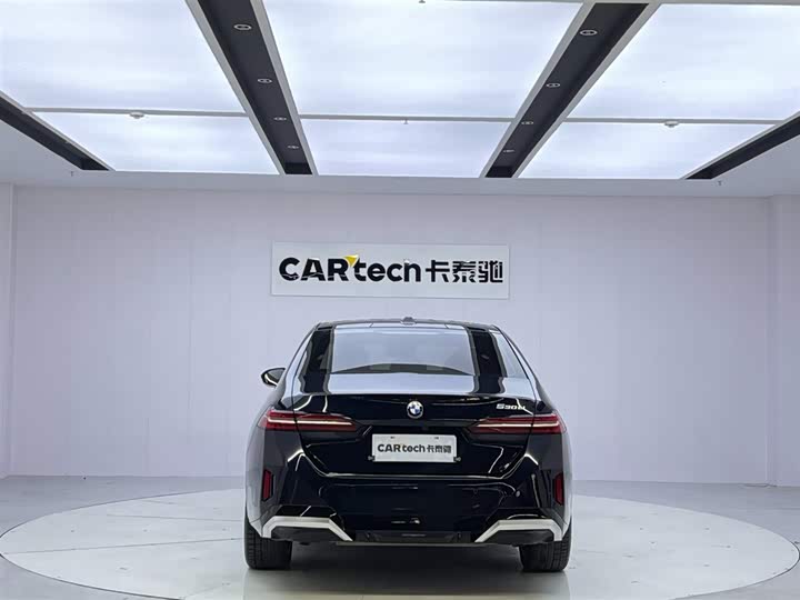 Фото 4 - BMW 5 Series