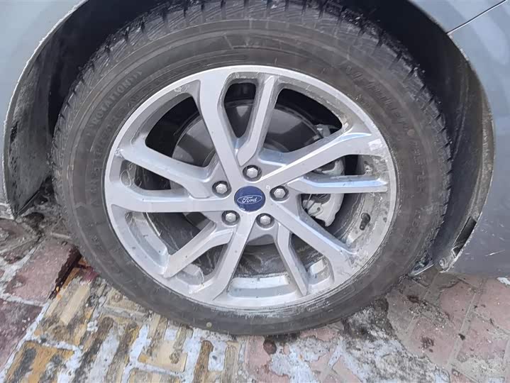 Фото 6 - Ford Mondeo