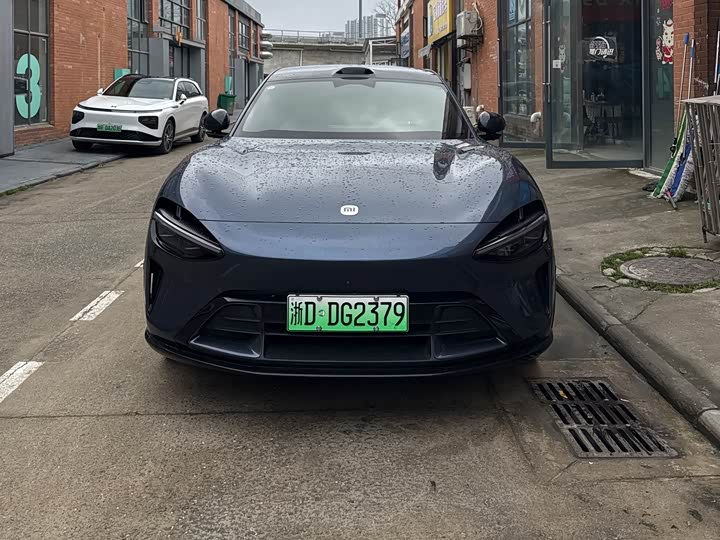 Фото 2 - Xiaomi YU7