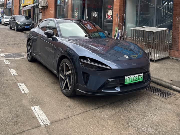 Фото 3 - Xiaomi YU7