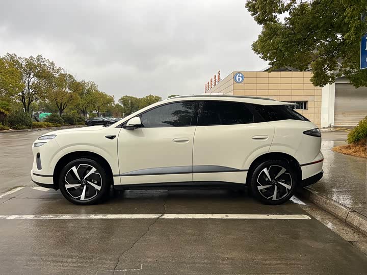 Фото 3 - BYD Sea Lion 06 Hybrid/EV