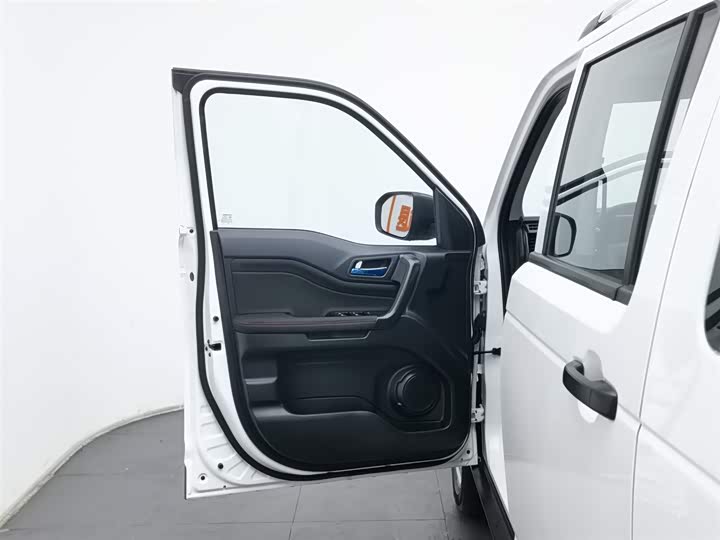 Фото 8 - Changan Oshan X70A