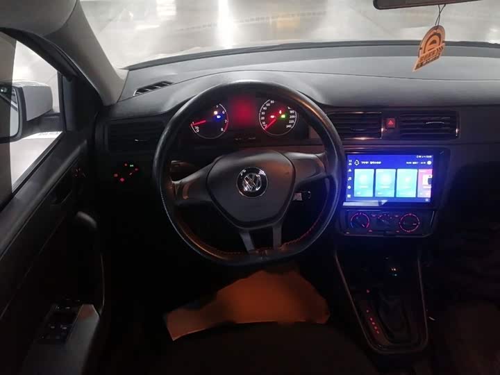 Фото 8 - Volkswagen Santana