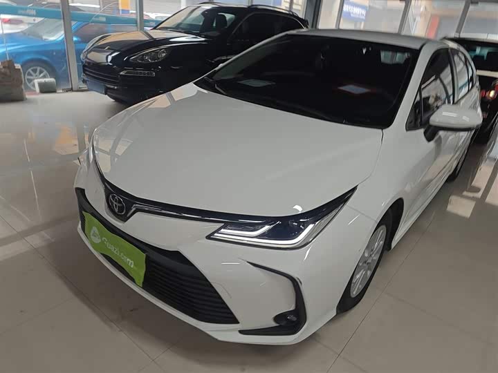 Фото 1 - Toyota Corolla