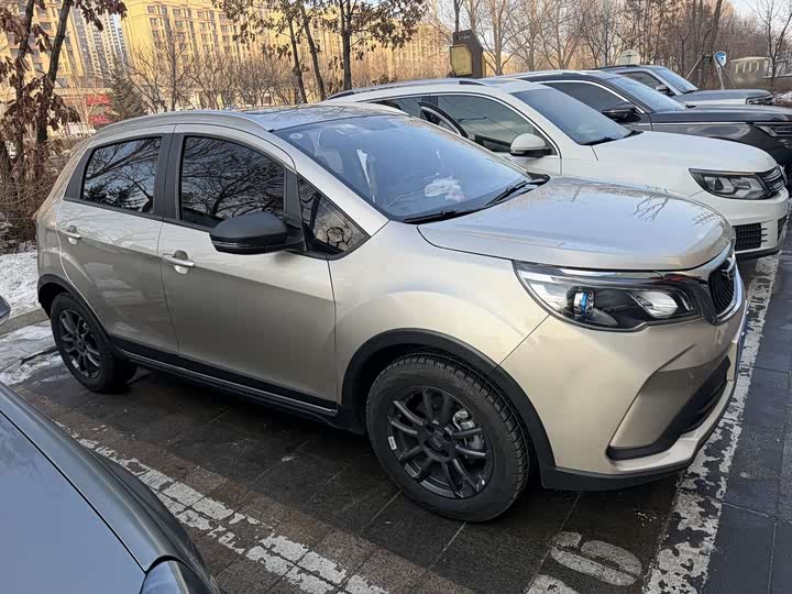 Фото 3 - Geely Vision X3