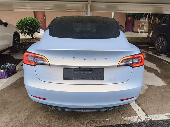 Фото 6 - Tesla Model 3