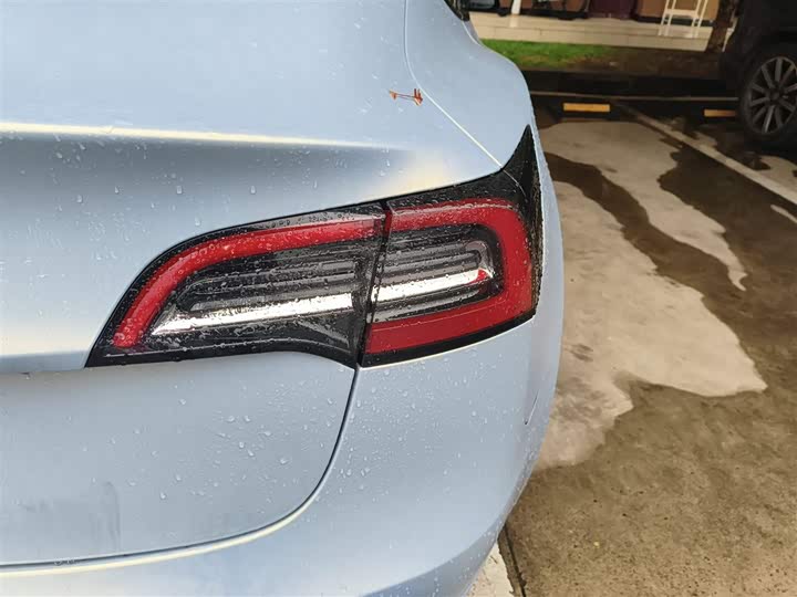 Фото 8 - Tesla Model 3